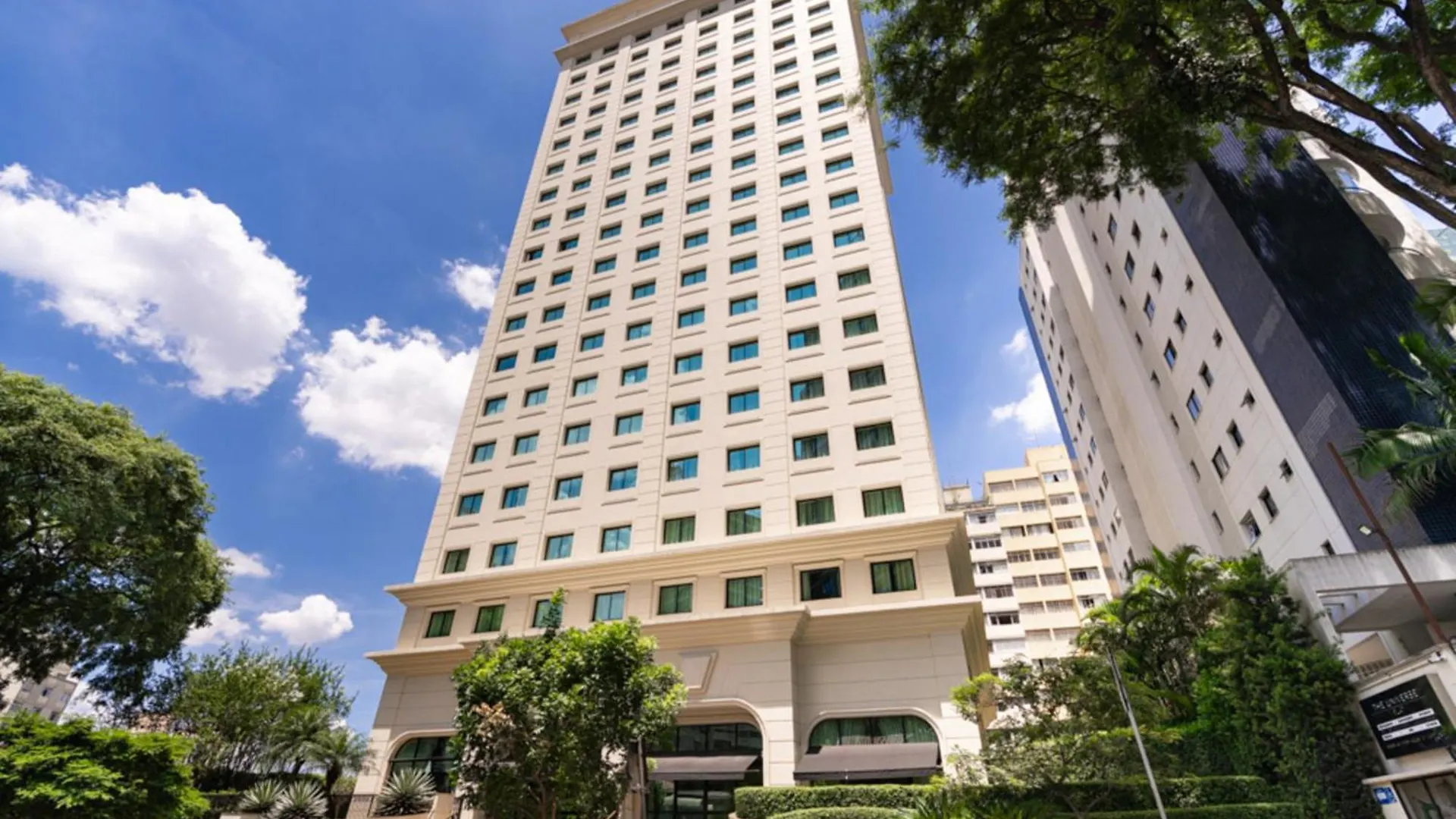 Intercity The Universe Paulista location